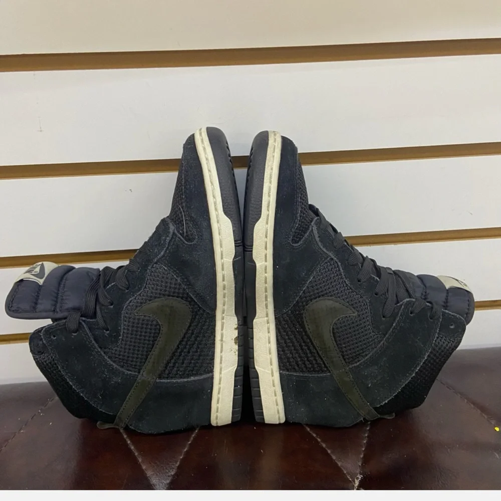 Size 5.5 - Nike Dunk Sky High Essential Black - Picture 4 of 7